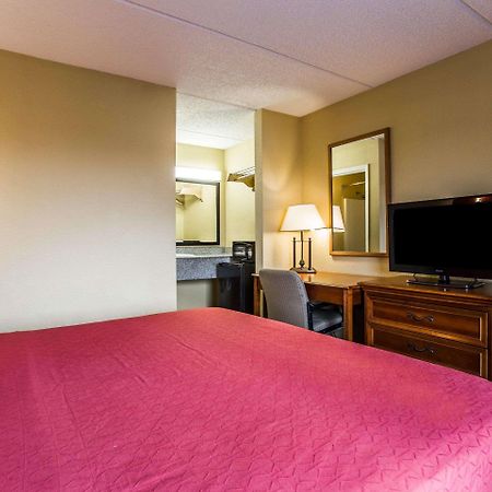 Rodeway Inn Charlotte Downtown מראה חיצוני תמונה