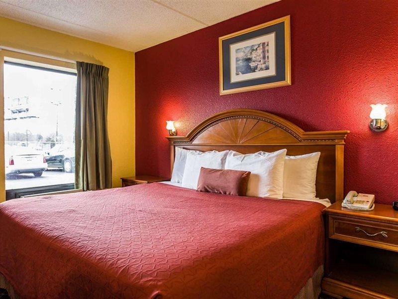 Rodeway Inn Charlotte Downtown מראה חיצוני תמונה