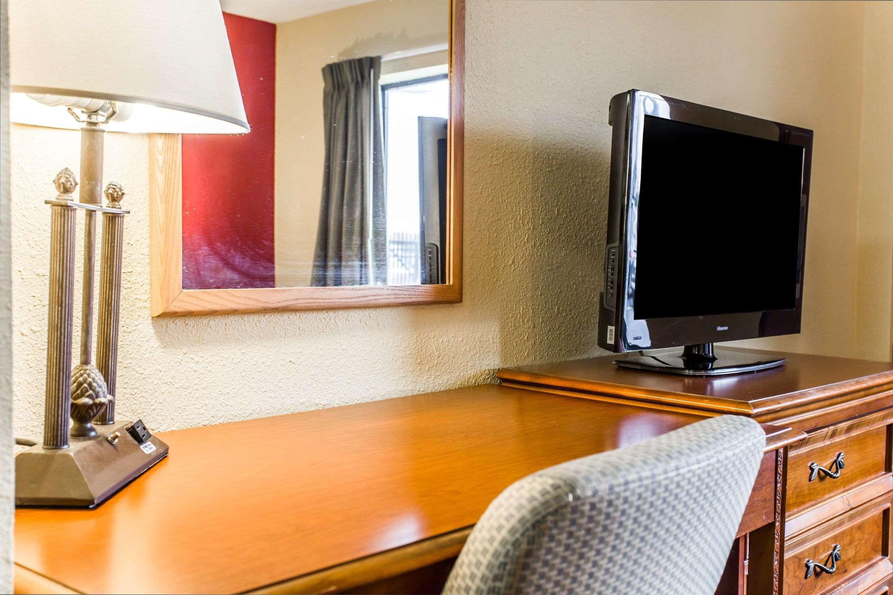 Rodeway Inn Charlotte Downtown מראה חיצוני תמונה