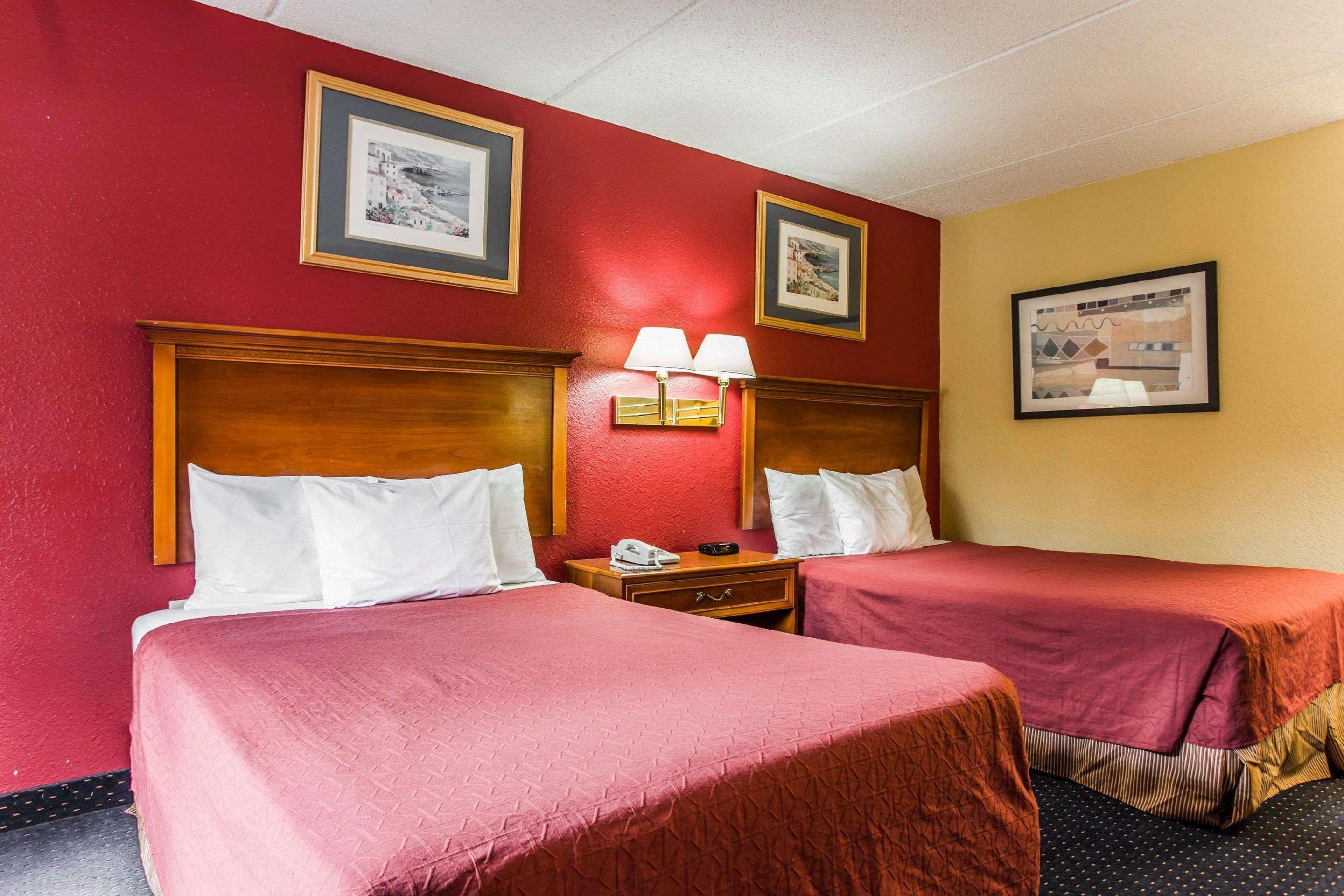 Rodeway Inn Charlotte Downtown מראה חיצוני תמונה