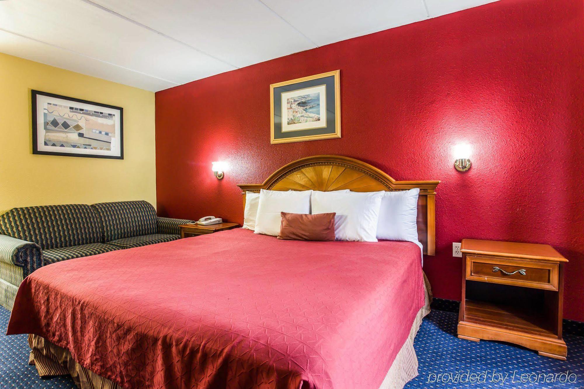 Rodeway Inn Charlotte Downtown מראה חיצוני תמונה